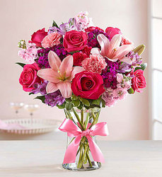 Sweetheart Delight in clear vase blm167975 from Krupp Florist, your local Belleville flower shop