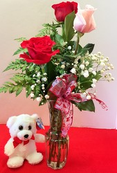 Small bear with rose arrangement sm-beararrg01 from Krupp Florist, your local Belleville flower shop