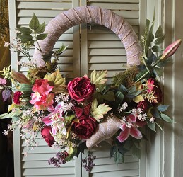 Wreath silk wreath22-04 from Krupp Florist, your local Belleville flower shop