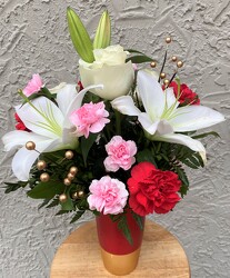 Arrg in red and gold vase fresh-2103 from Krupp Florist, your local Belleville flower shop