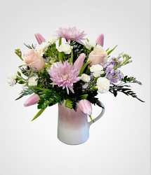 Fresh arrangement fresh-2304 from Krupp Florist, your local Belleville flower shop