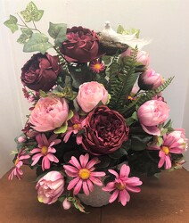 Silk arrangement silk-arrg2117 from Krupp Florist, your local Belleville flower shop