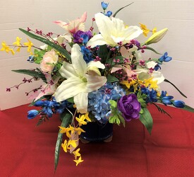 Silk arrangement silk-arrg2223 from Krupp Florist, your local Belleville flower shop