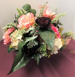 Silk arrangement silk-arrg2301 from Krupp Florist, your local Belleville flower shop