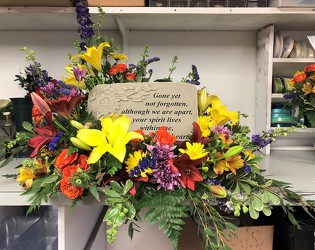 Stylized medium stone ss-1901sty from Krupp Florist, your local Belleville flower shop